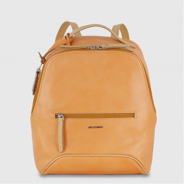 Woman's backpack in leather Demetra