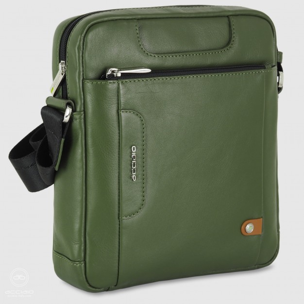 Men's shoulder bag large in leather Green Men's shoulder bag large in leather Green