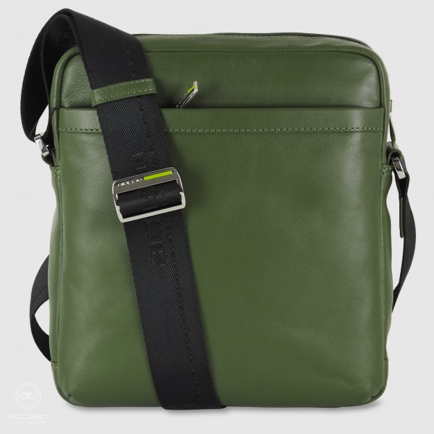 Men's shoulder bag large in leather Green Men's shoulder bag large in leather Green