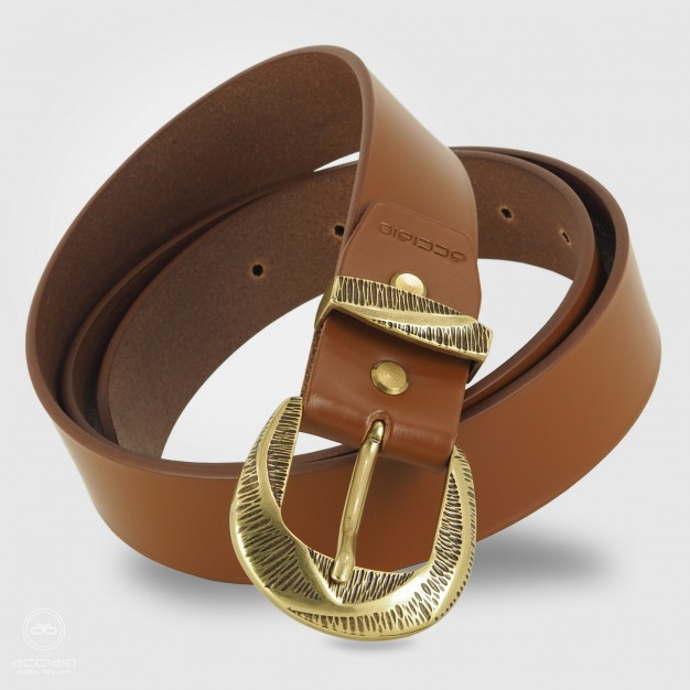 Woman's Cognac belt in smooth Leather with brass buckle