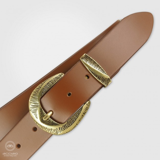 Woman's Cognac belt in smooth Leather with brass buckle