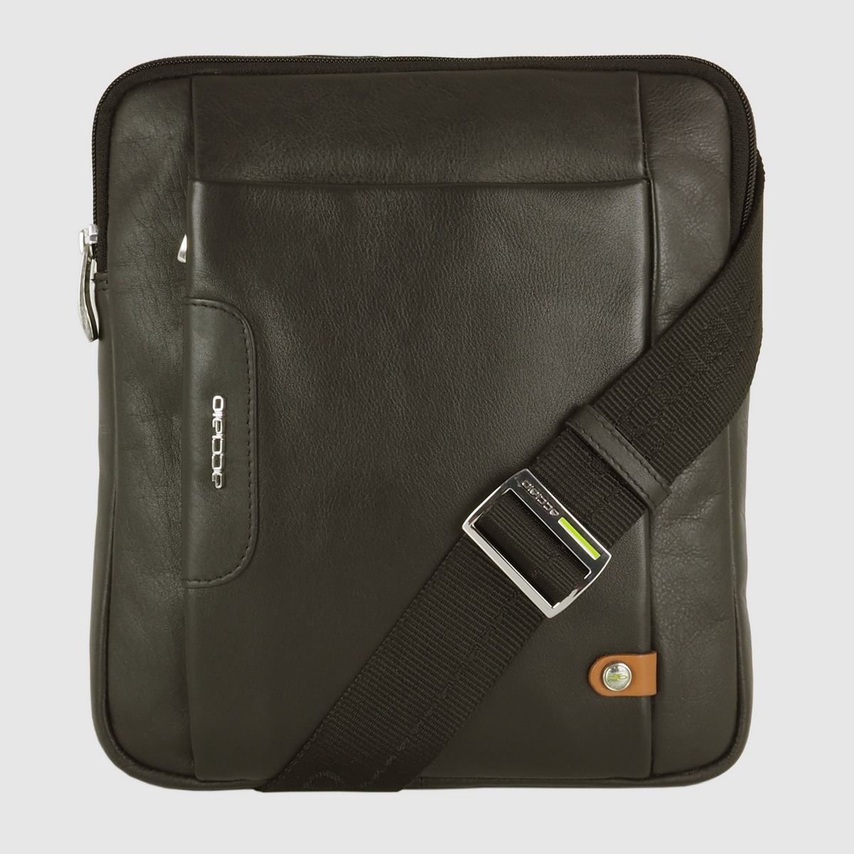 men's shoulder bag for ipad in leather brown