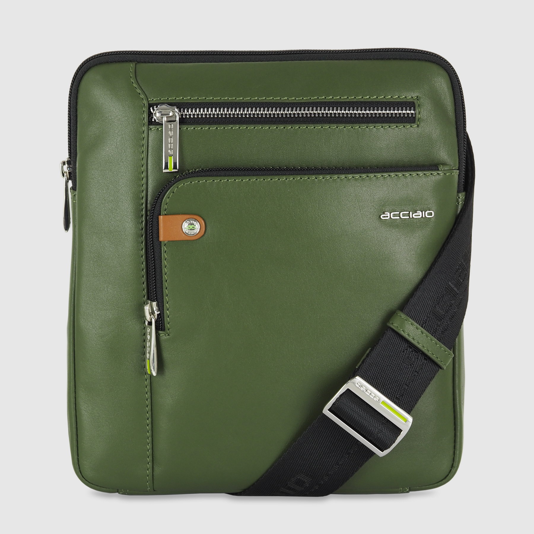 men's shoulder bag in leather green